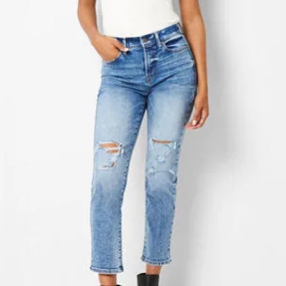 a.n.a High Rise Curvy Straight Jeans Distressed Size 4 - Picture 1 of 5